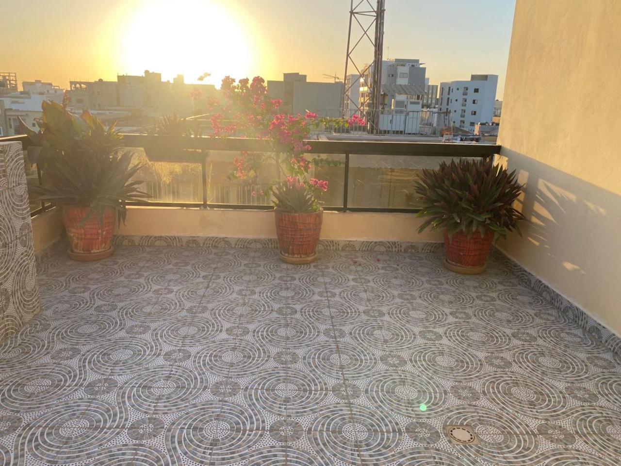 Residence Adja Binta Kane Sour Dakar Buitenkant foto