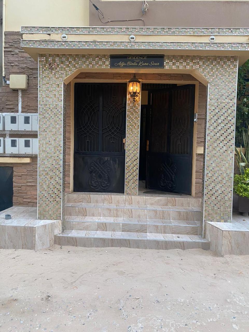 Residence Adja Binta Kane Sour Dakar Buitenkant foto
