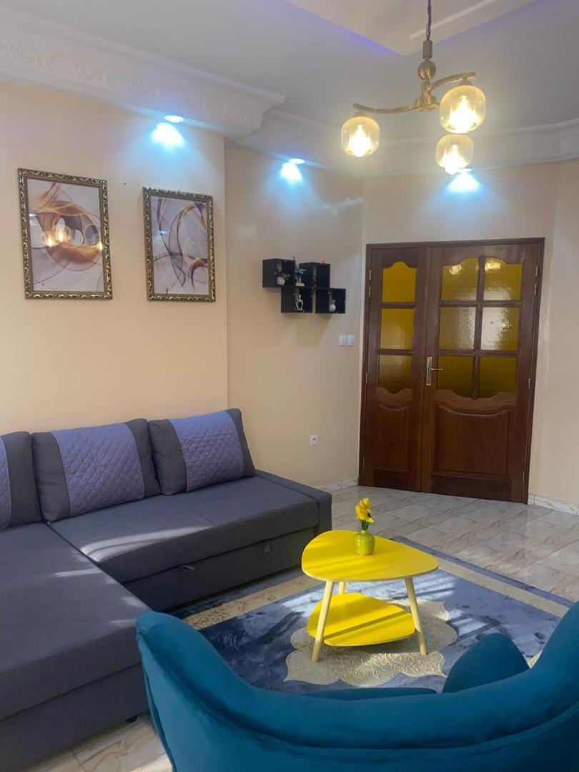 Residence Adja Binta Kane Sour Dakar Buitenkant foto